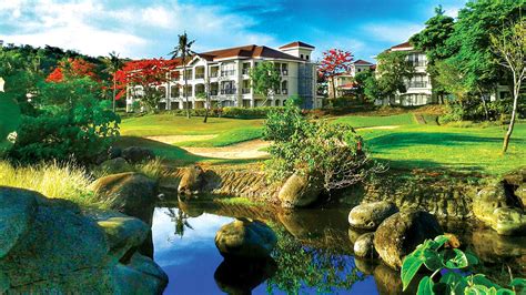 Hotels near Fairways & Bluewater.